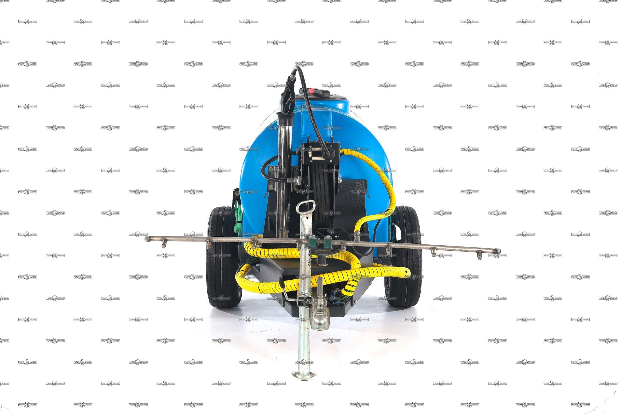 Мойка высокого давления Baumech 120 см., 7 форсунок, выносной пистолет 15 м., давление 200 бар, макс. поток 16 л., объём бака 500 л.